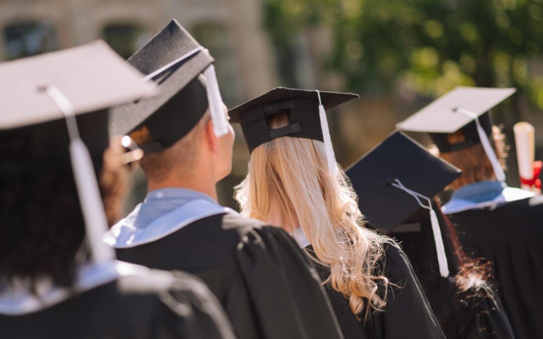 Master IA et éthique à Paris Saclay : existe-t-il un double diplôme public privé ?